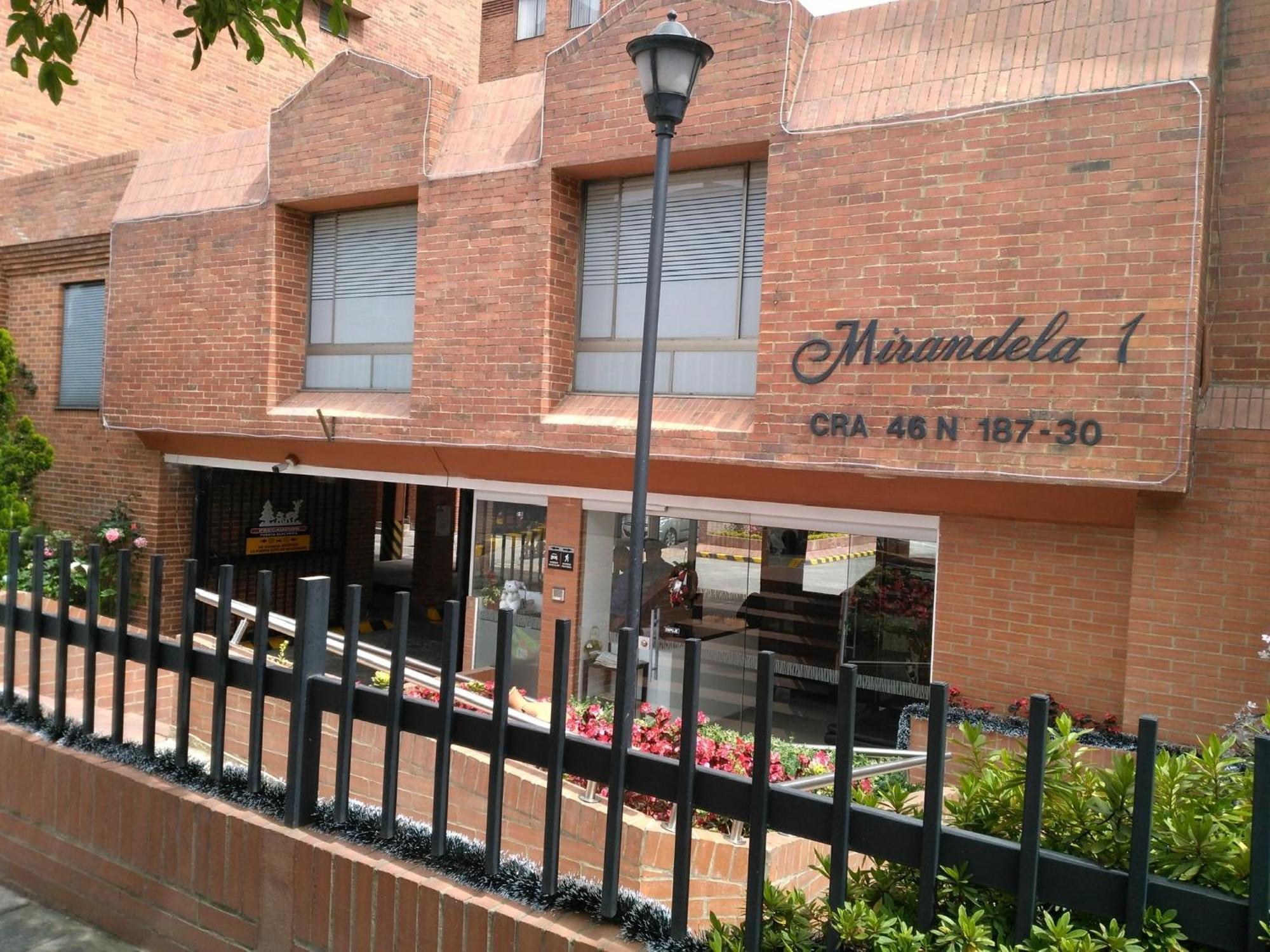 Apartamento Located In *